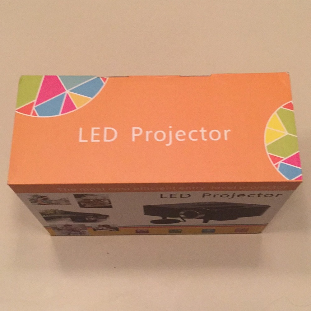 Led Projector - Picture 2 of 6